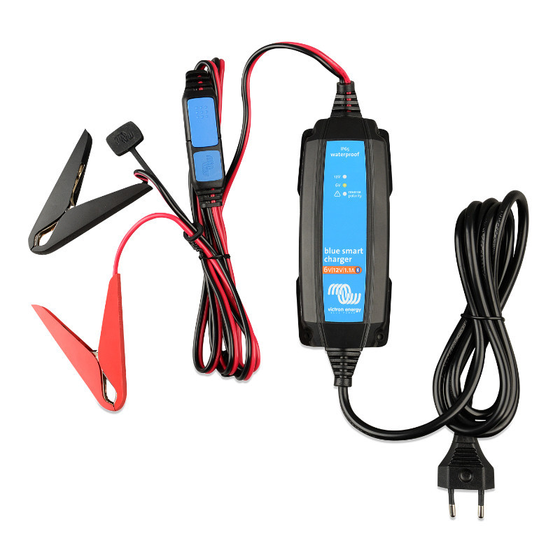 Blue Smart IP65 Charger 6V/12V-1.1 + DC connector