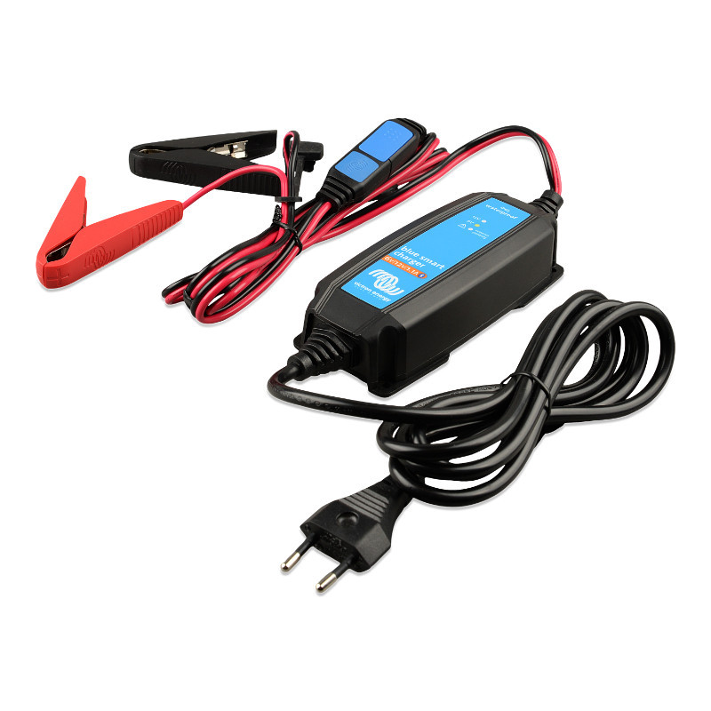 Blue Smart IP65 Charger 6V/12V-1.1 + DC connector